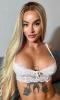 Coral sexy y caliente latina a