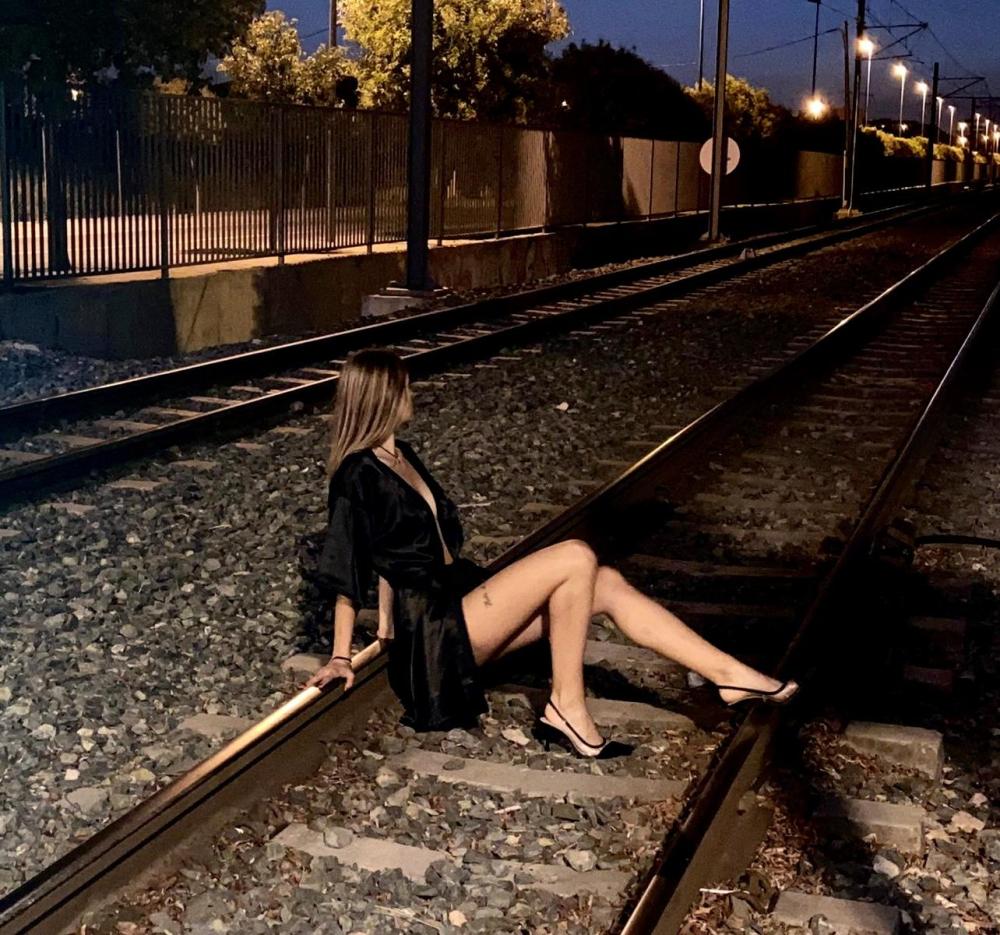 Chica estudiante de    a  os  