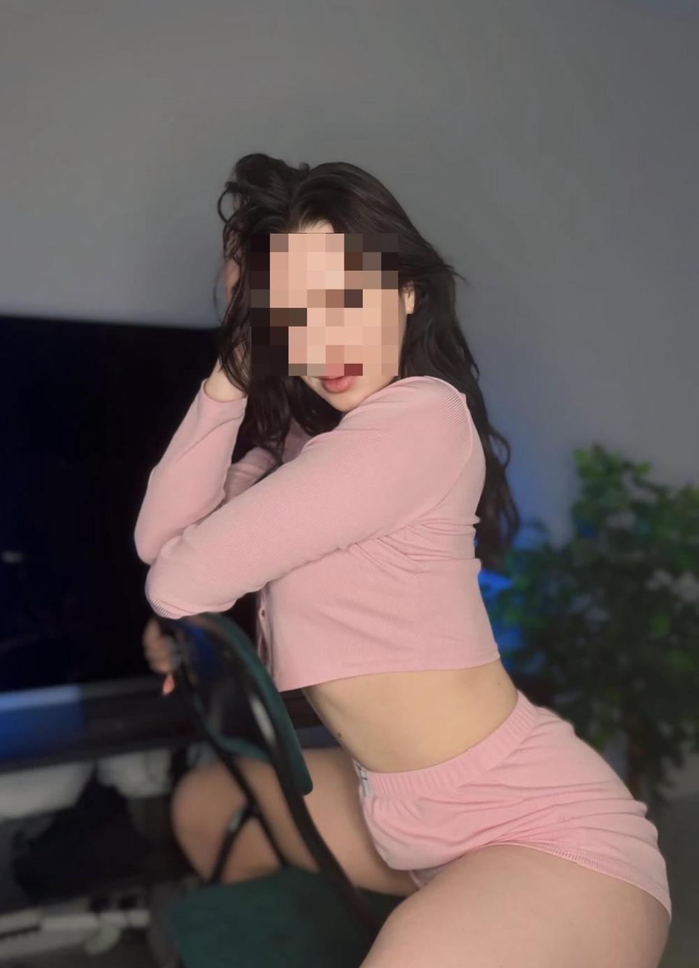 JOVENCITA IMPLICADA MUY CARI  