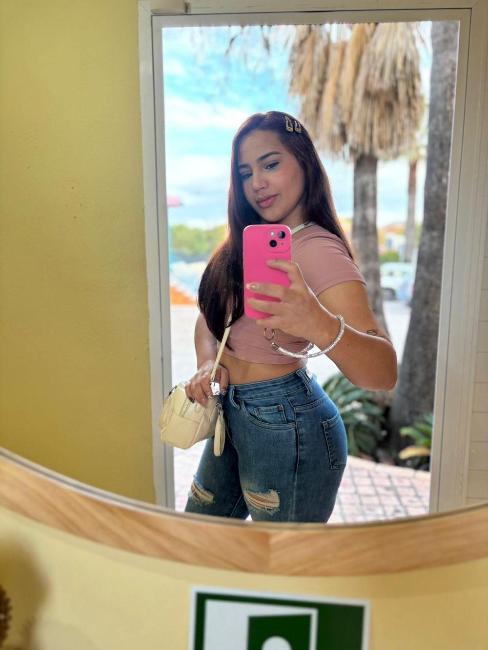 LA MUJER DE LAS MARAVILLAS HOT