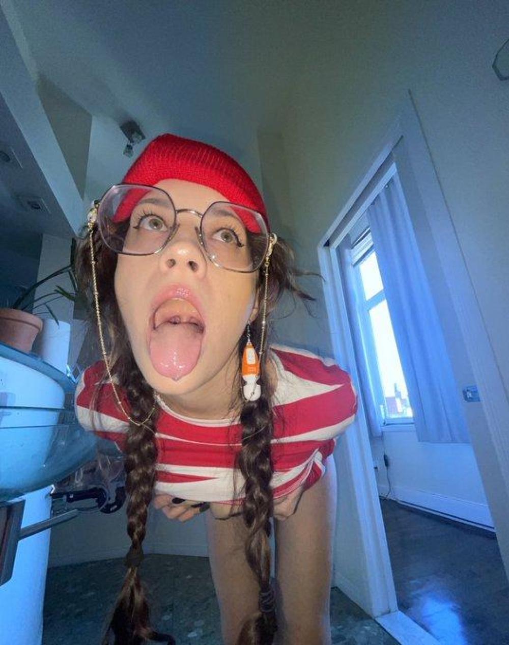 Soy una chica muy traviesa y q