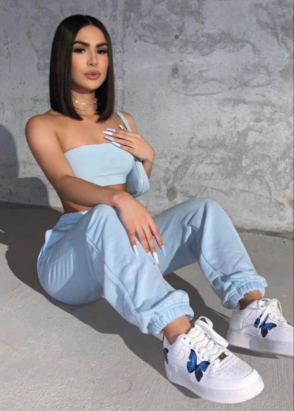 TRANS FEMENINA VERSATIL